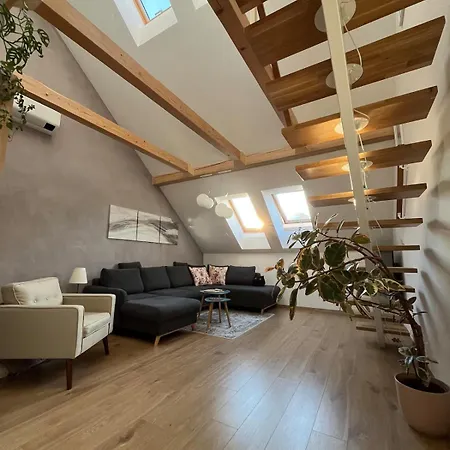 Chic & Design Maisonette For Your City Getaway Apartment *